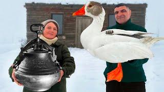 Fat Goose Stewed In An Afghan Cauldron! An Incredibly Delicious Dish