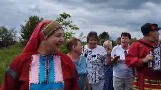 Гуляние в Борках на Духов день.Частушки по дороге с реки.