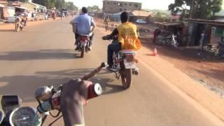 Siguiri 2015 - Taxi-moto par Siguiri (Guinée)