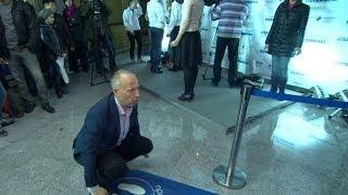 HOW TO GET A FREE RIDE ON THE MOSCOW METRO? DO SOME SQUATS - BBC NEWS