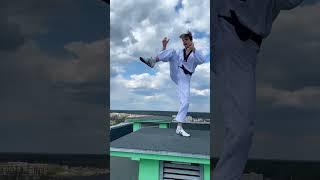 TAEKWONDO KICKING / TAEKWONDO KICKS / TAEKWONDO TRICKS