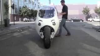 The New C1 - A Motorcycle that can't fall over.