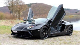 Lamborghini Aventador Roadster Review | Hartvoorautos.nl | English Subtitled