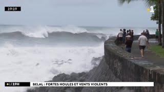 A l’approche du cyclone Belal, la houle déferle sur les côtes de La Réunion