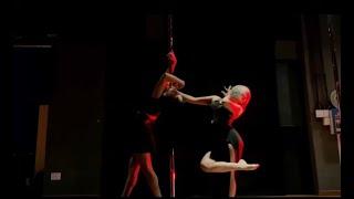 Tango poledance