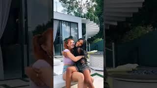 Teala Dunn kisses Bella Thorne 