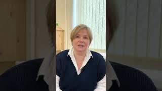 Какую стоимость консультации ставить начинающему психологу? #shorts #психолог #психология