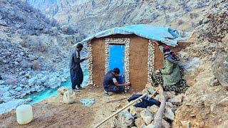 Nomadic Life: Decorating the Hut Front & Outdoor Cooking with Fatima 