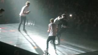 One Direction Zayn Malik and Liam Payne Fighting forum 10 may 2013