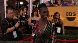 HLN hits SAG Awards with #AskHerMore