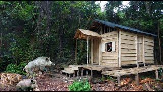 3 Year alone in the Forest Building Log Cabin, Stove, Bed,Hydroelectric, Can live here for 100 years