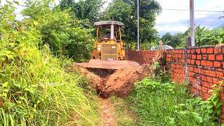 Perfectly Project!!! Start A New Job Expand Basic Road Bulldozer D31P Clearing Forest In Areas Flood