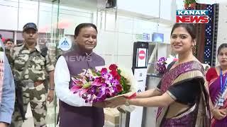 CM Mohan Majhi Unveils Odisha Handloom Kiosk At Bhubaneswar Airport