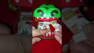 BIG CROCODILE DENTIST EATING  HELLO KITTY CANDY SODA FLAVOR#asmr#asmrsounds #shortvideo #shorts