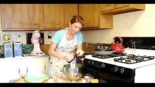 The Laundry Room Chef:  Carolyn Braden Makes Easy Pie!