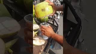 Cutting a Coconut With a Satisfying Technique