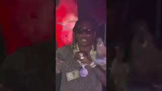 Quavo teasing a new snippet with Future in the club #viral #shorts