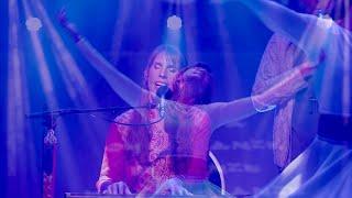 Deva Premal & Miten: Teyata - Healing Meditation (live in Bratislava) - Dancer: Devamani