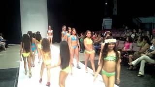 FERNANDO AULAR DESFILE TRAJE DE BAÑO III SEMTUR 2014