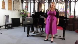 Alwen Hoff - Erin Gwyn (Soprano)