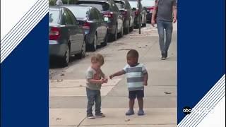 These toddlers' heartwarming reaction to spotting each other on the street will make your day