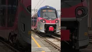 Pop ETR 104 regionale S. Benedetto del T. Ascoli Piceno in arrivo alla stazione di Ascoli Piceno