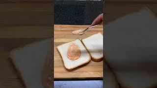 Egg Omelette Sandwich | Breakfast For Kids #ytshorts #ytshortsindia #homestylefoodwithwaheeda #food