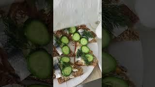 не люблю готовить, а есть что-то надо:) праздничный стол для небольшого количества гостей