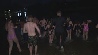 Polar Plunge into Lake Natoma to start 2025