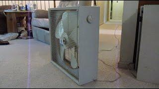 Vintage 1960s General Electric (GE) W22 20" Box Fan