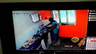 Maid Urinating in Utensils Caught on Camera(1)