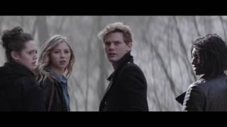 Fallen - Lucinda and Daniel - Daniel save Luce's life from the fall of the statue scene (HD)