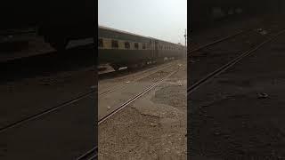 Railway Train Faisalabad to Sargodha |#shorts |#railway |#train |#viral |#trending