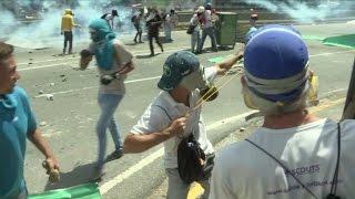 Caracas vive jornada de disturbios en protesta contra Maduro