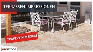 Sommer auf der Terrasse mit Travertinplatten Medium