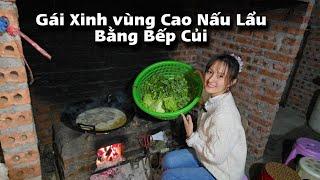 Em Nhi Trổ Tài Nấu Lẩu Cho Bố Mẹ Ăn Vì Đã Vài Năm Rồi Chưa Được Ăn Lẩu | Song Nhi TV