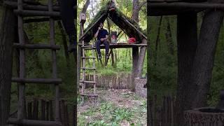 Tree house #bushcraft #bushcrafting #survival #survivalskills #shelter