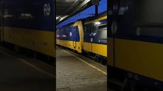 SNCB/NMBS Class 77 (HLD 77) departing with NS  Class 186 at Brussels Midi Station on 28/6/19 #Shorts