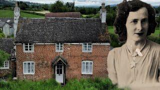 Abandoned House Frozen In Time: He Kept Her Room Preserved For Over 30 Years!