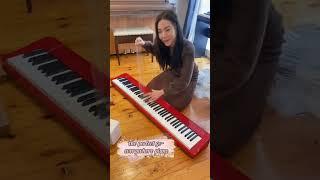 Đập hộp piano mới với Mây nha! 🪗