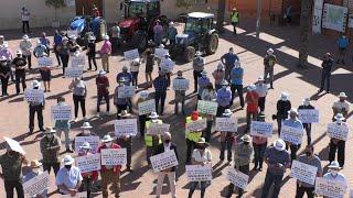 Los regantes se concentran en Los Montesinos en favor del trasvase