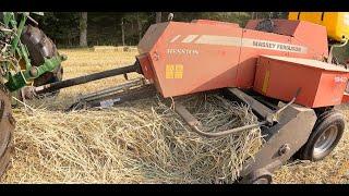 Massey 1840 + BIG Windrows = Lots of Straw