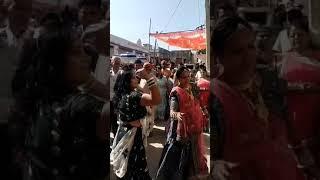 Dheeraj Jain ji ki mummy Shaadi mein dance karte hue