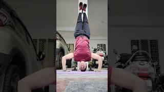 Pushing earth | Handstand GUIDE #calisthenics #shorts #pushup #beast #yocalic