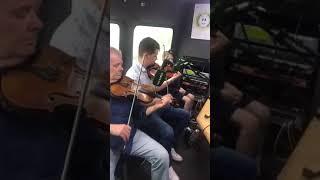 Niall and Brian Crehan - The Moving Bog, Dinnie O'Briens (Reels)