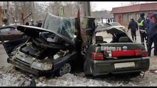 Brutal and Fatal Car Accidents #41