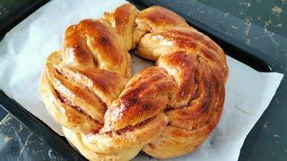 TASTIEST STRAWBERRY CROWN LOAF BREAD | krizanni kitchen