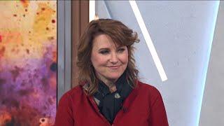 Lucy Lawless shares details of powerful new documentary ‘Never Look Away’ | New York Live TV