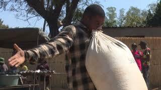 Raffingora man lifts heavy weights with teeth