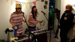 LOVE AND HATES "wooper looper" live at commune